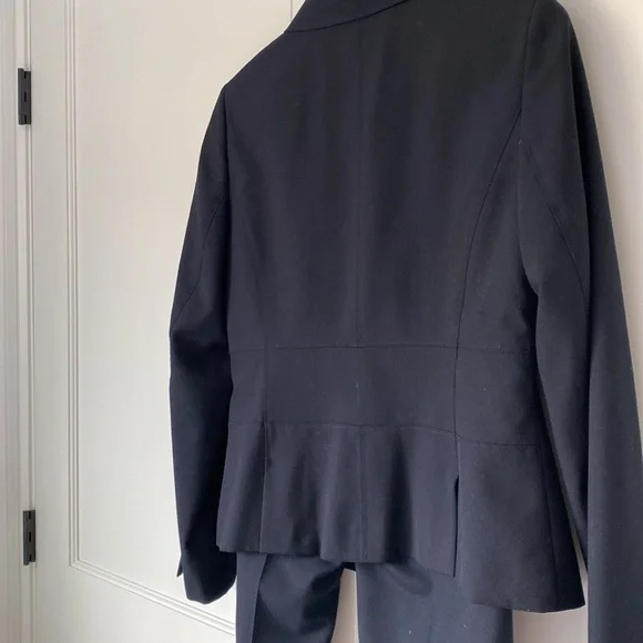 Ann Taylor navy pantsuit women’s 10/10P - Picture 5 of 12